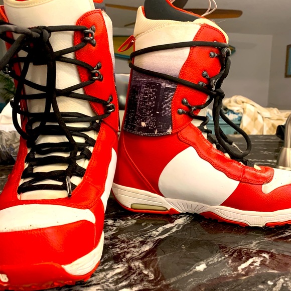 Burton snowboard boots main image 4